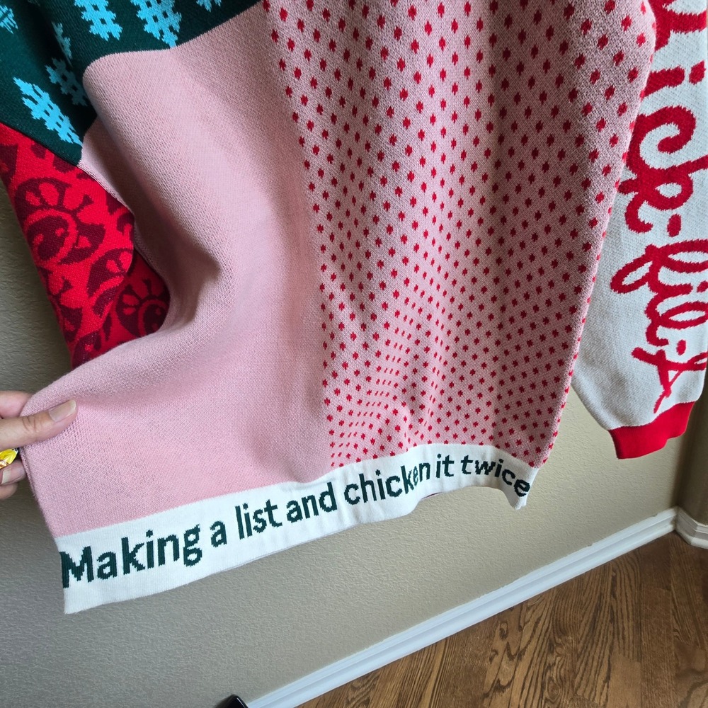 Chick-fil-A Holiday Ugly Christmas Sweater Mens M Making A List And Chicken - Picture 5 of 13